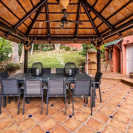 Villa Vacation I Adelfas, Andalusian Style, Private Pool, Sea View Marbellac
