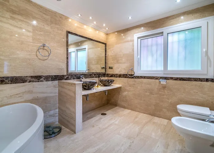 Villa Andalusian Sun Villa With Private Pool & Bbq - Eaw Homes Marbella