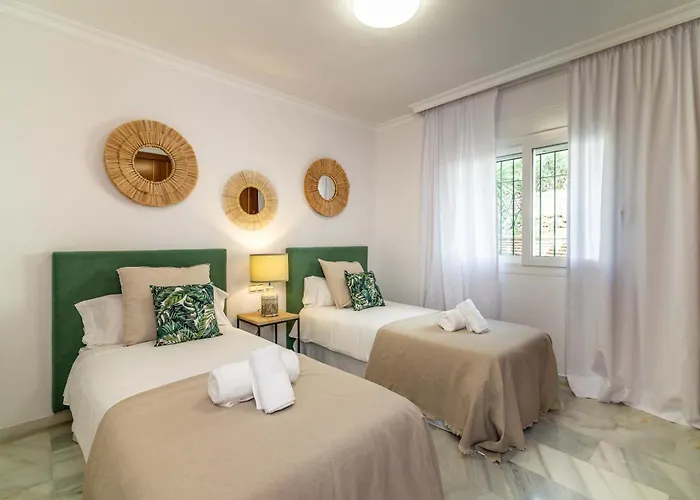 Andalusian Sun Villa With Private Pool & Bbq - Eaw Homes