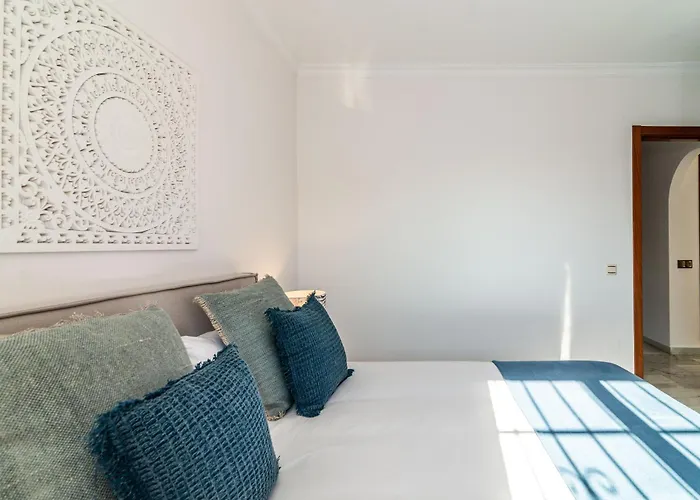 Villa Andalusian Sun Villa With Private Pool & Bbq - Eaw Homes *